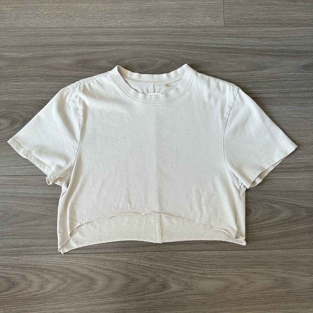 Fear of God FOG Essentials T-Shirt Cropped
Light Beige size S